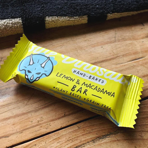 Blue Dinosaur Bar Lemon & Macadamia 45g