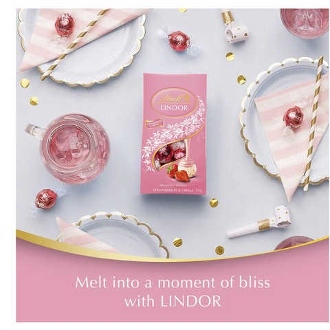 Lindt Lindor Strawberries & Cream White Chocolate Bag 125g